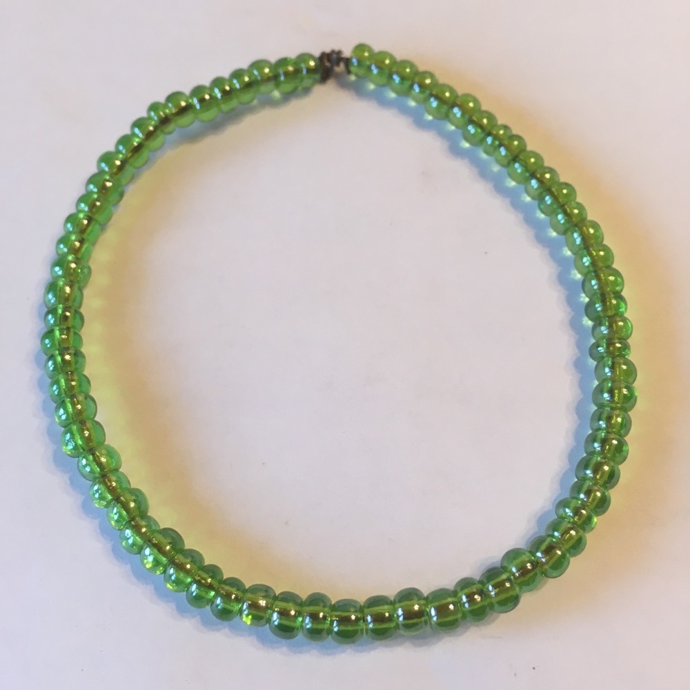 Green glass beaded braclet